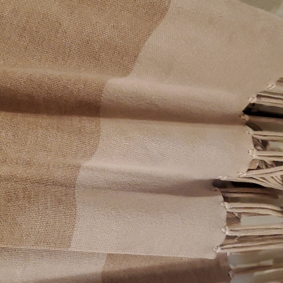 Lysse Taupe Long sleeveless Cardigan vest NWOT never worn 1x/2x with frails - Picture 5 of 9